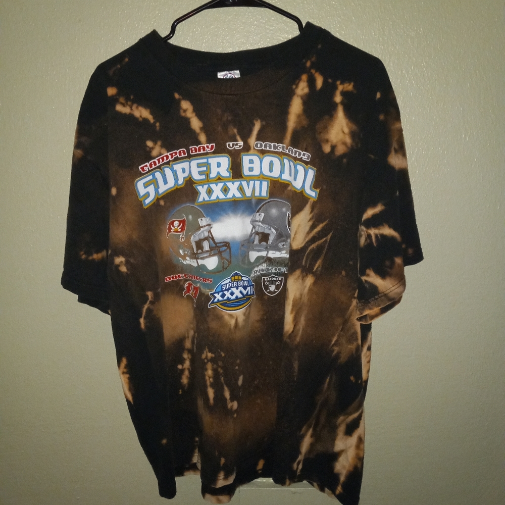 Tampa Bay Buccaneers bleach dye Super Bowl championship t-shirt
